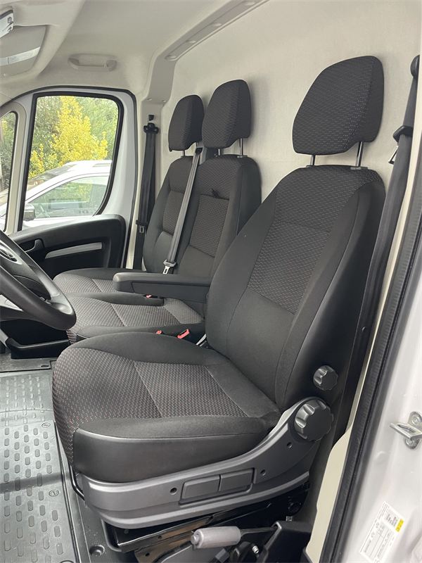 Fahrerkabine mit Sitzen