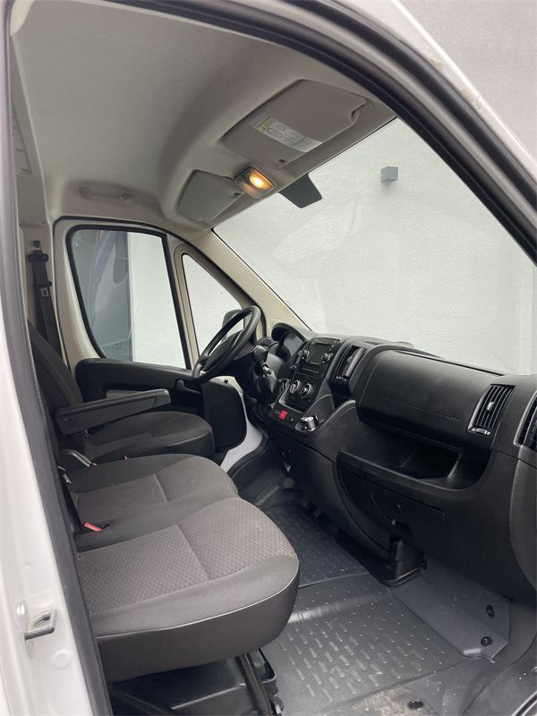 Fahrerkabine mit Armaturen